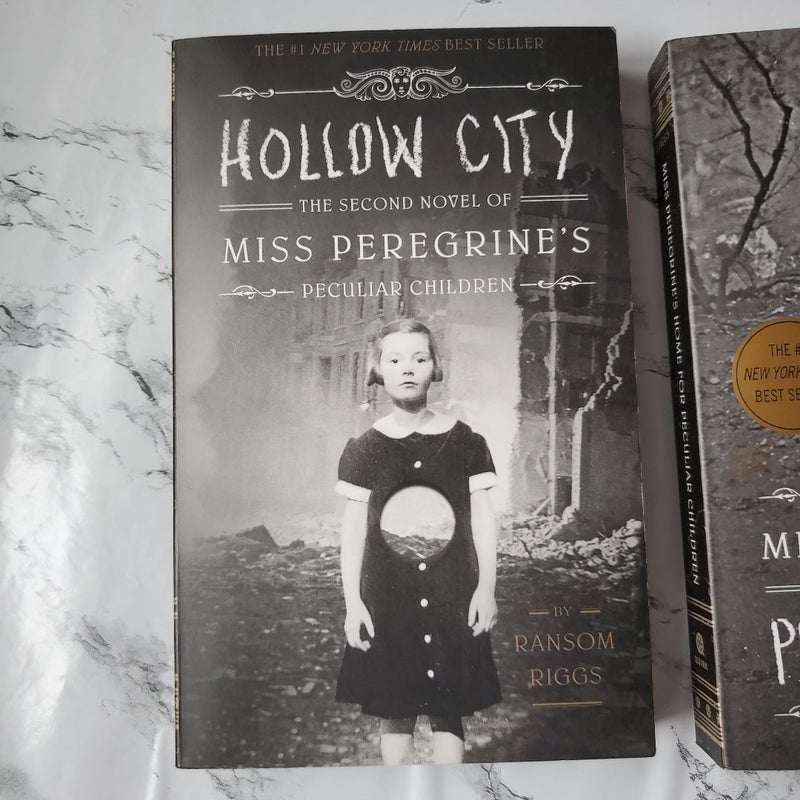Miss Peregrine's Home for Peculiar Children / Hollow City