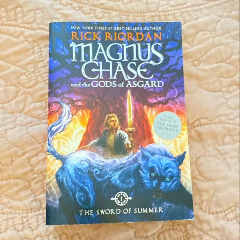 Magnus Chase and the Gods of Asgard Book 1 the Sword of Summer (Magnus Chase and the Gods of Asgard Book 1)