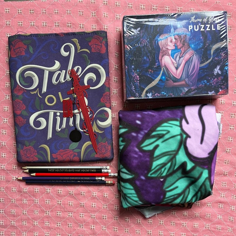 S.J. Maas merch bundle