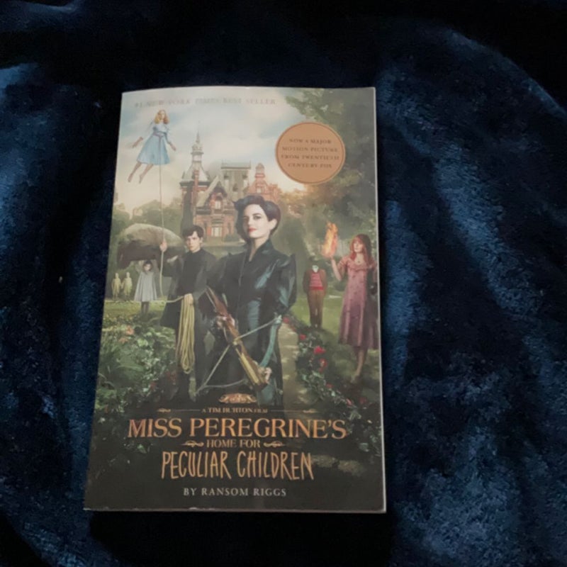Miss Peregrine's Home for Peculiar Children (Movie Tie-In Edition)