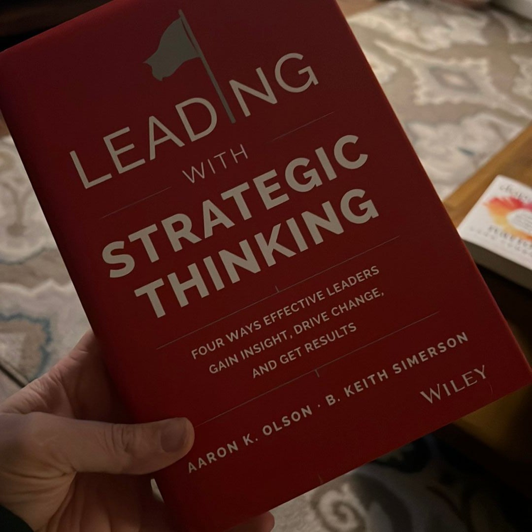 Leading with Strategic Thinking by Aaron K. Olson, Hardcover | Pangobooks