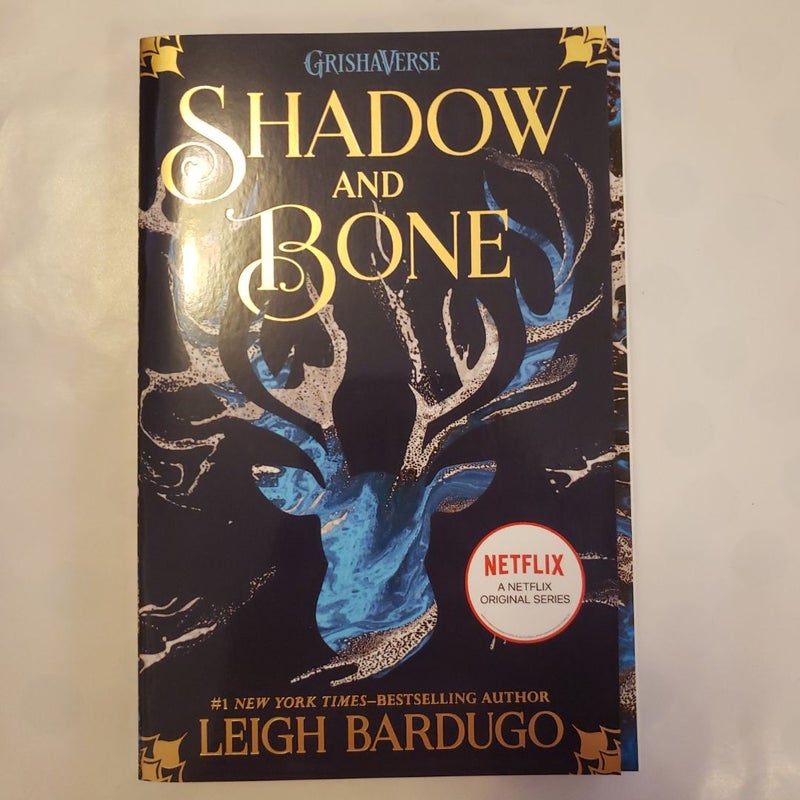 The Shadow and Bone Trilogy Boxed Set