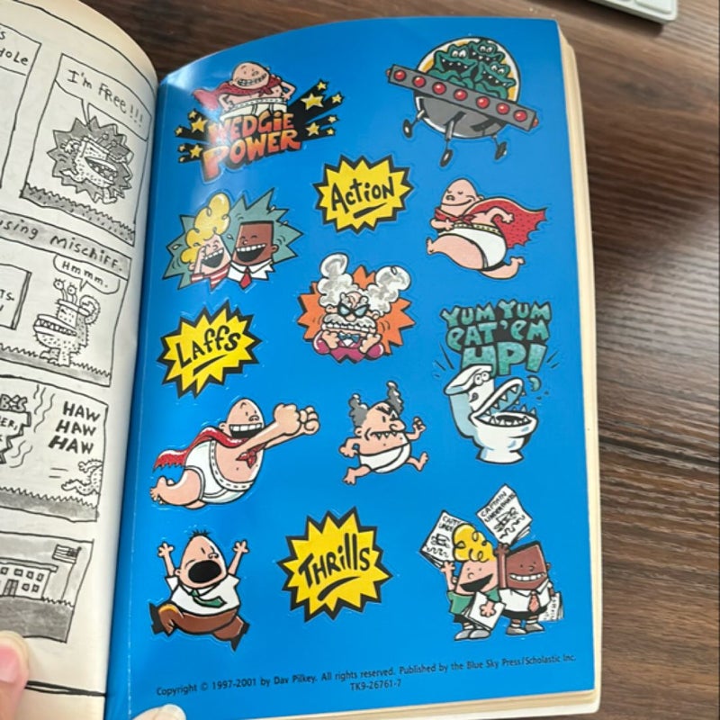 The Captain Underpants Extra-Crunchy Book O' Fun