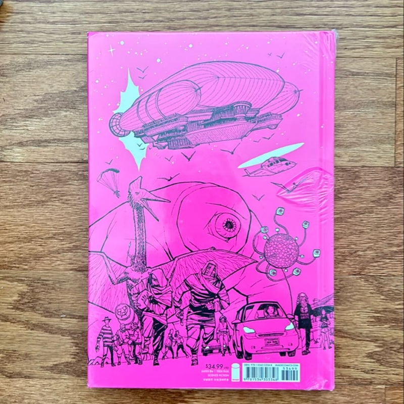 Paper Girls Deluxe Edition Volume 1