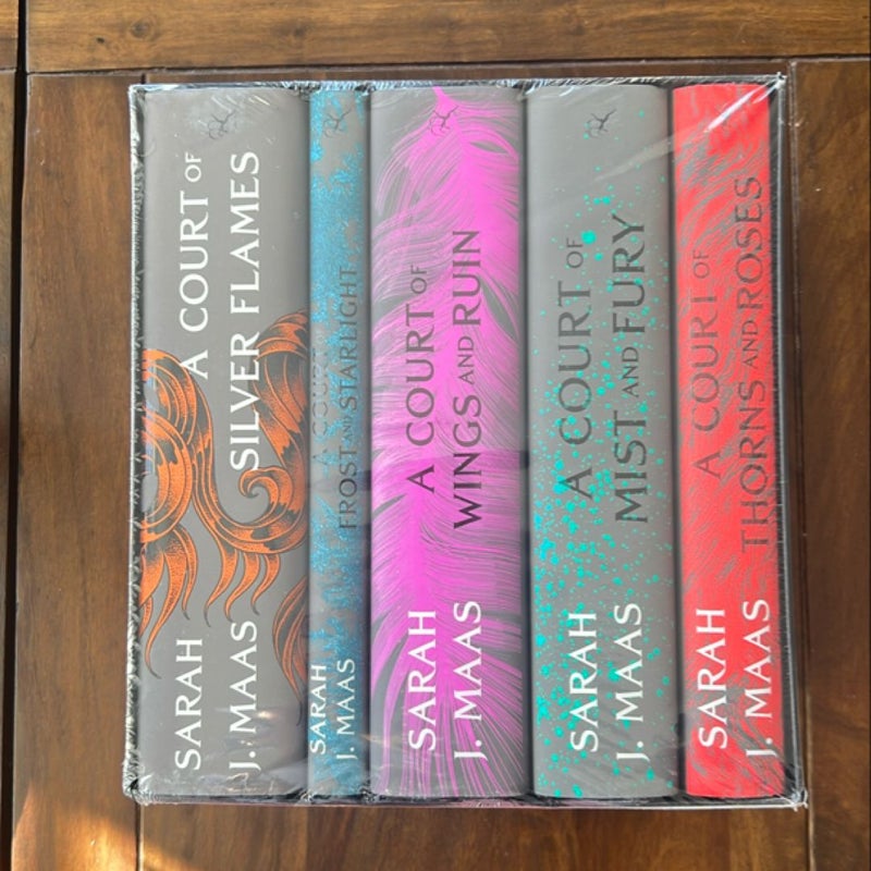 A Court of Thorns and Roses Box Set