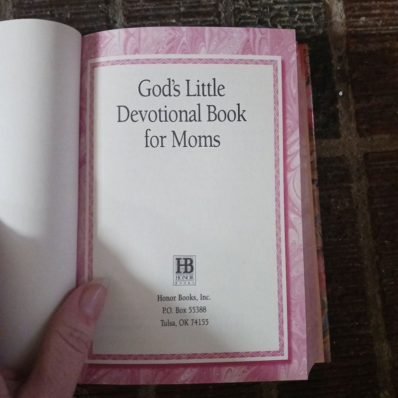 God's Little Devotional Book for Moms