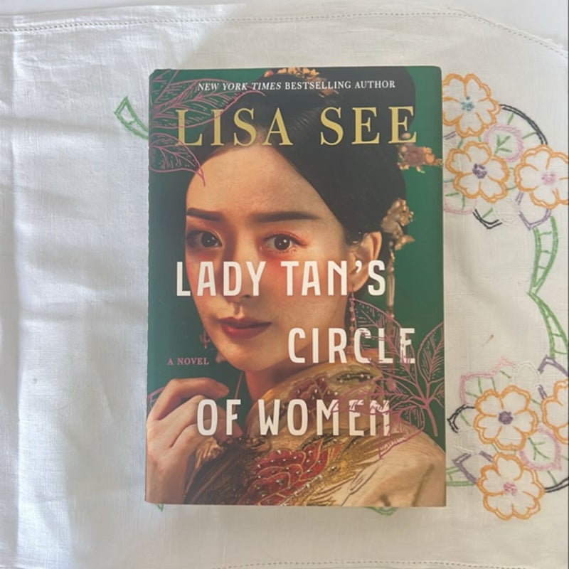 Lady Tan's Circle of Women