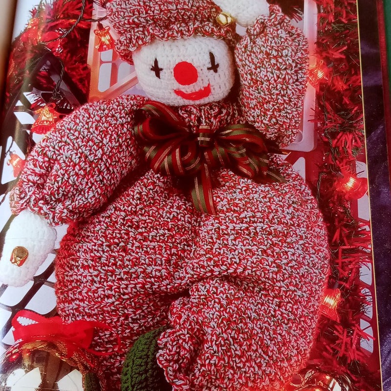 Annie's Favorite Christmas Projects Crochet Book