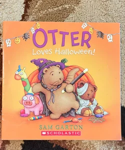 Otter Loves Halloween