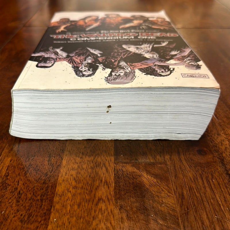 The Walking Dead Compendium by Robert Kirkman, Paperback | Pangobooks