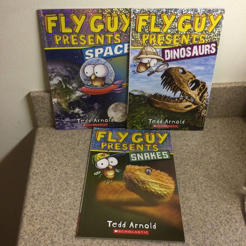 FLY GUY 3 Early Readers LEVEL 2:  Snakes, Space and Dinosauers