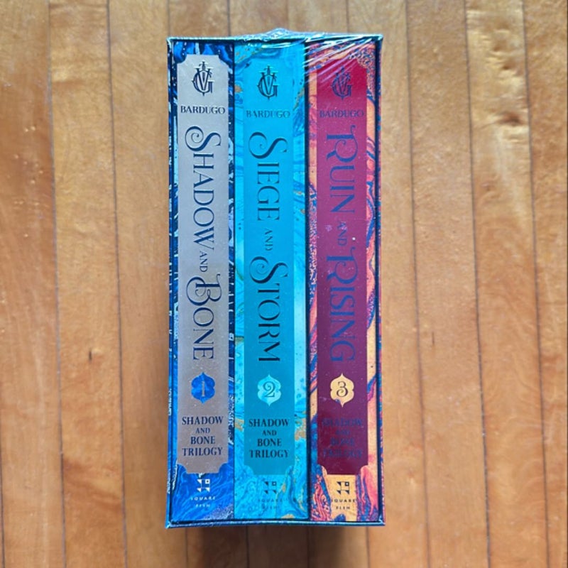 The Shadow and Bone Trilogy Boxed Set