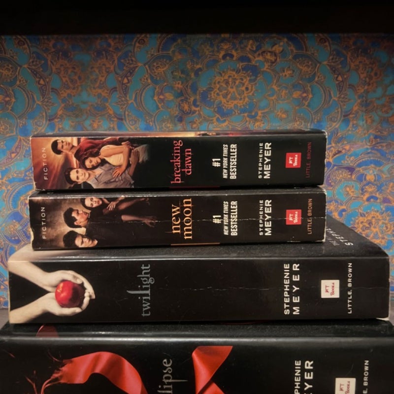 Twilight Eclipse New Moon & Breaking Dawn Bundle