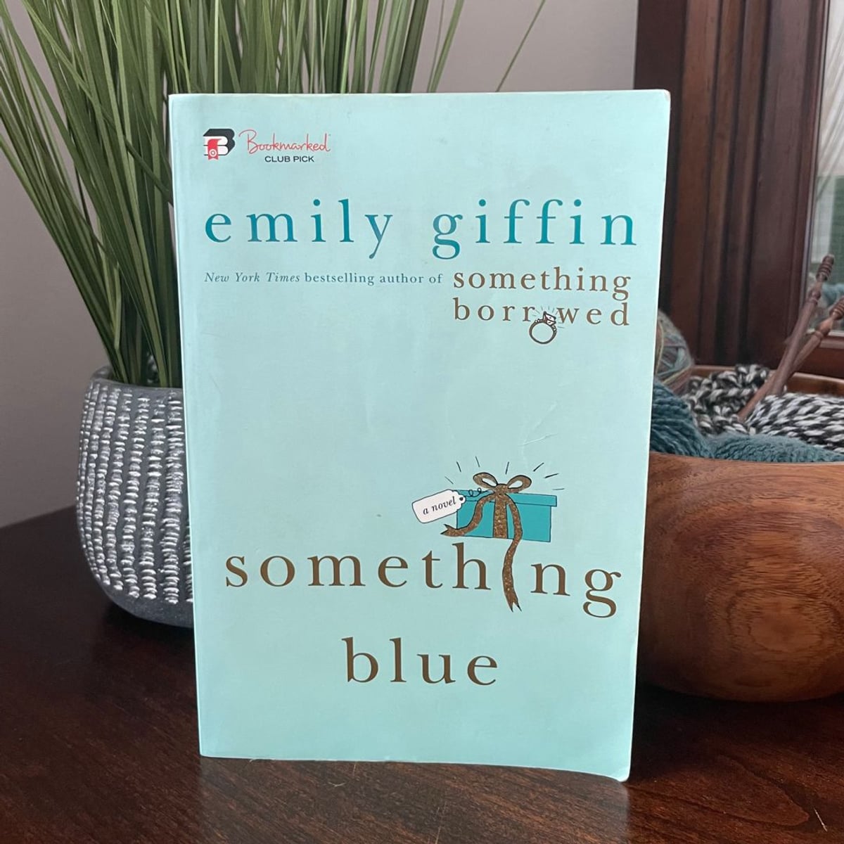 Something Blue by Emiy Giffin, Paperback Pangobooks