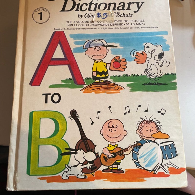 CHARLIE BROWN DICTIONARY 8 VOLUMES  