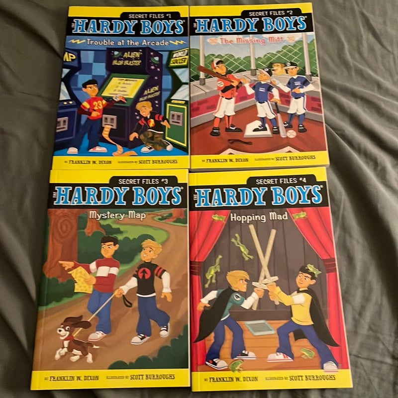 Hardy Boys Secret Files 1-4 