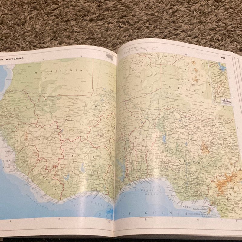 ATLAS OF THE WORLD 第二版 OXFORD ‼️さらにお値下げ‼️ ATLAS OF THE WORLD 第二版 OXFORD ‼️さらにお値下げ‼️ - 地図