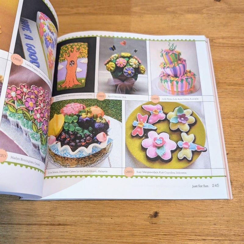 1,000 Ideas for Decorating Cupcakes, Cookies and Cakes