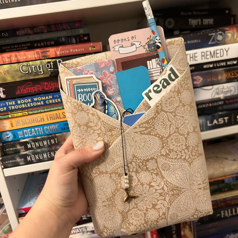 Blind Date with a book:  Romance Themed