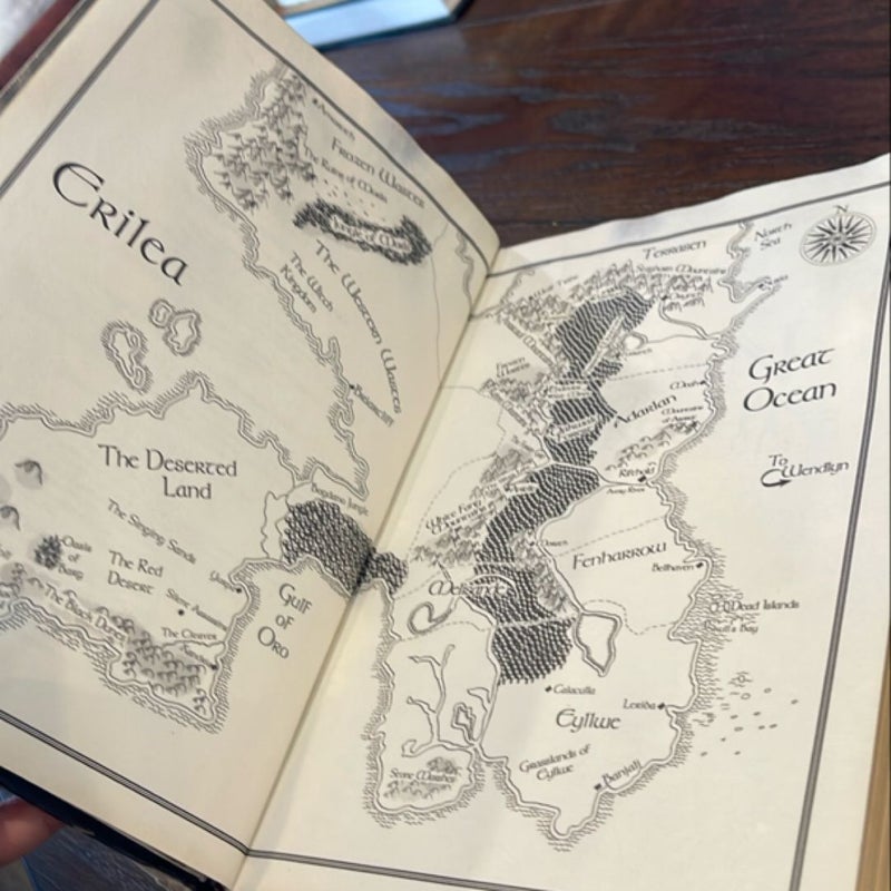 Crown of Midnight OOP HARDCOVER
