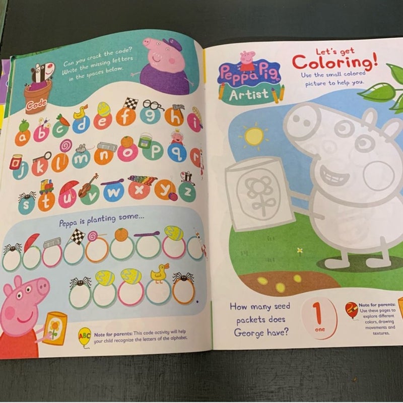 2 Peppa Pig Magazines 