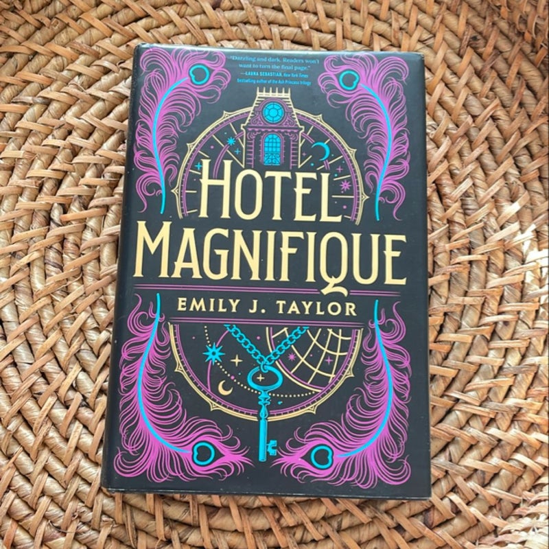 Hotel Magnifique