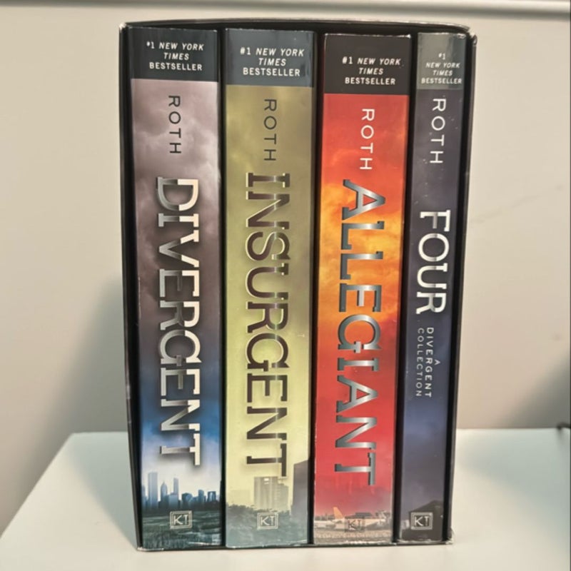 Divergent Series Four-Book Paperback Box Set