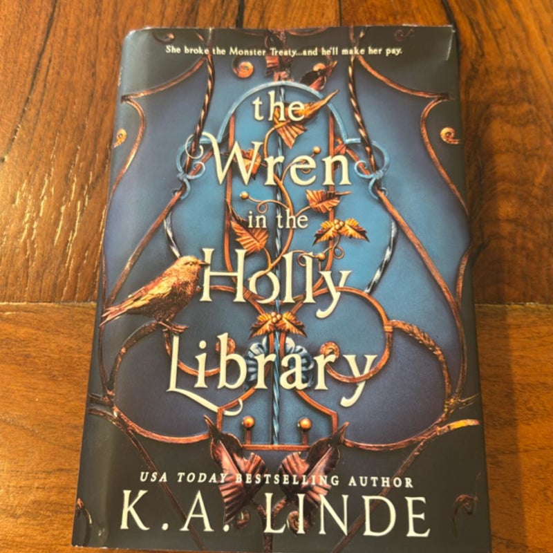 The Wren in the Holly Library (Deluxe Limited Edition)