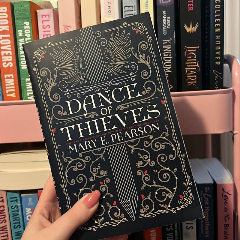 Dance of Thieves