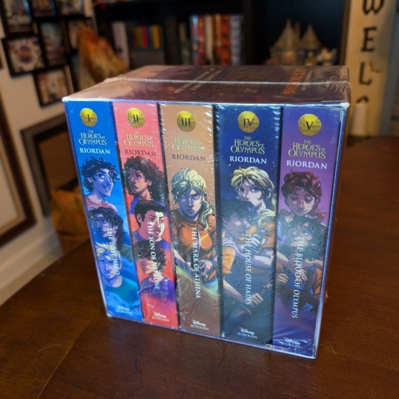 The Heroes of Olympus Paperback Boxed Set (10th Anniversary Edition)
