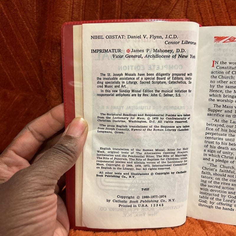 New… Saint Joseph Sunday Missal and Hymnal 