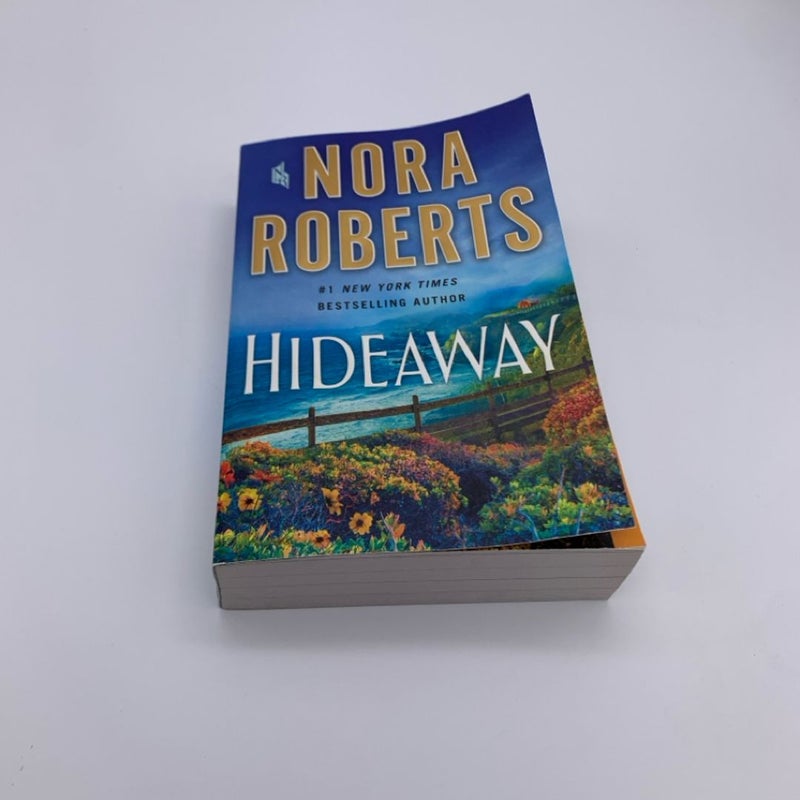 Hideaway: A Novel - Mass Market By Nora Roberts Paperback Excellent Condition 
