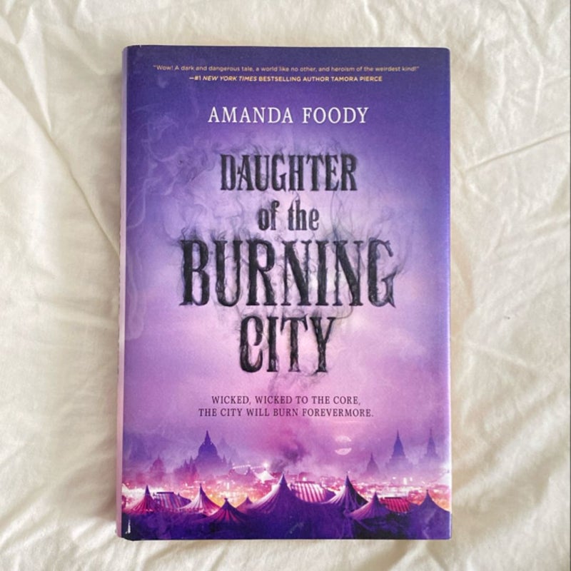 Daughter of the Burning City (Fairyloot with signed bookplate)