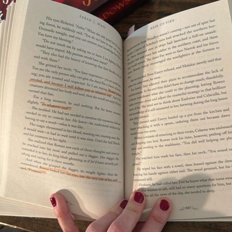 Throne of Glass Series Collection 8-Book Set by Sarah J. Maas