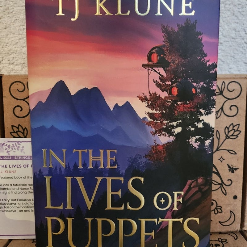 In the Lives of Puppets, fairyloot edition 