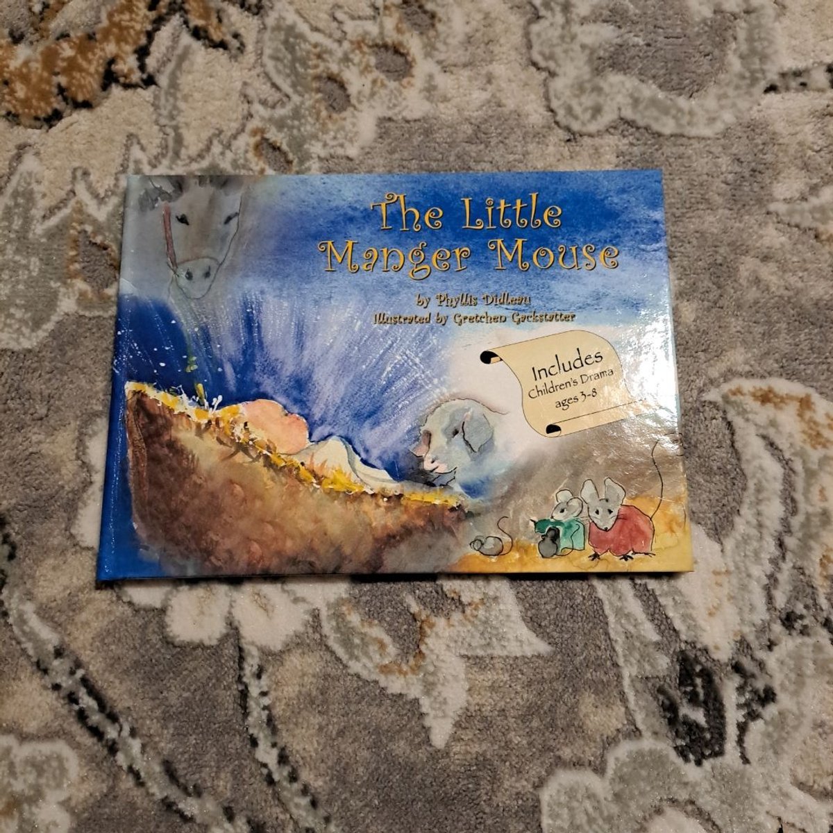 The Little Manger Mouse by Phyllis Didleau