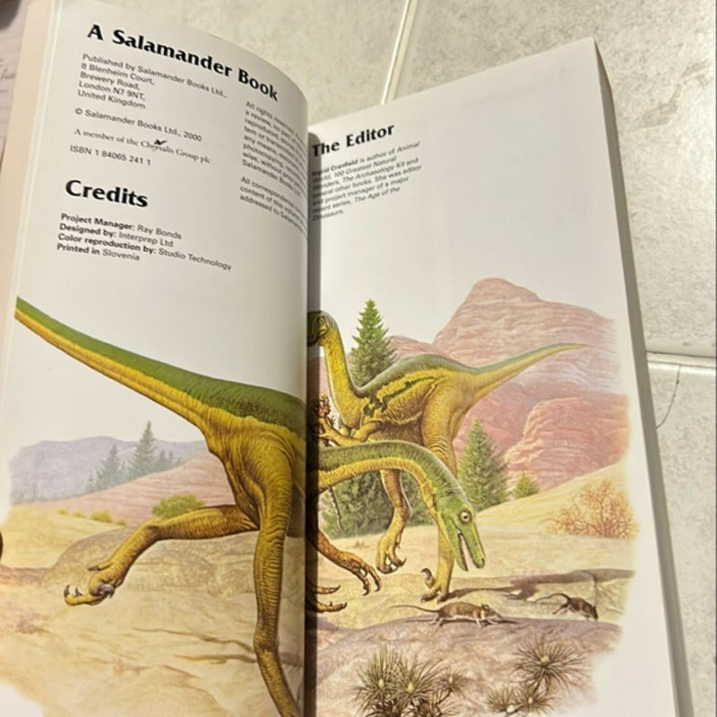 The Illustrated Directory of Dinosaurs and Other Prehistoric Creatures