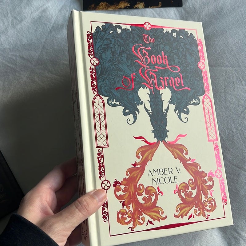 文学・小説 The Book of Azrael series Amber V Nicole The Book of Azrael: Deluxe Limited Edition - by Amber V