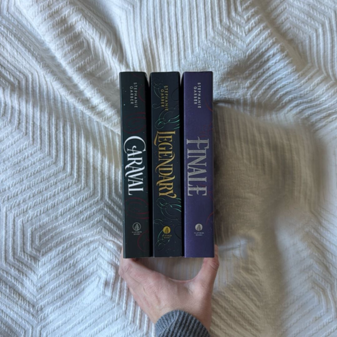 Caraval Paperback Boxed Set