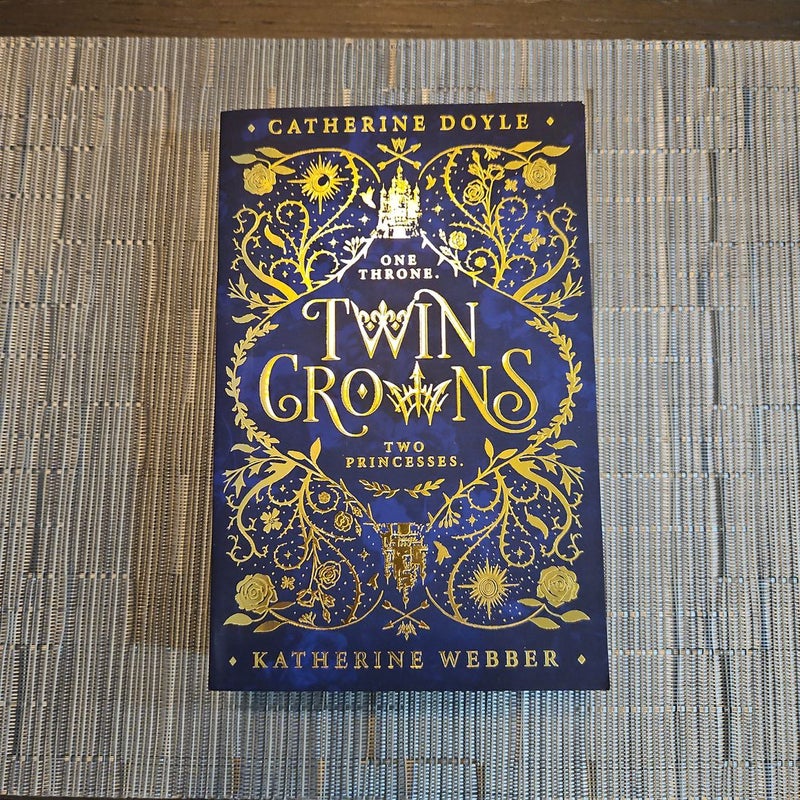 Twin Crowns (Signed Fairyloot Edition)