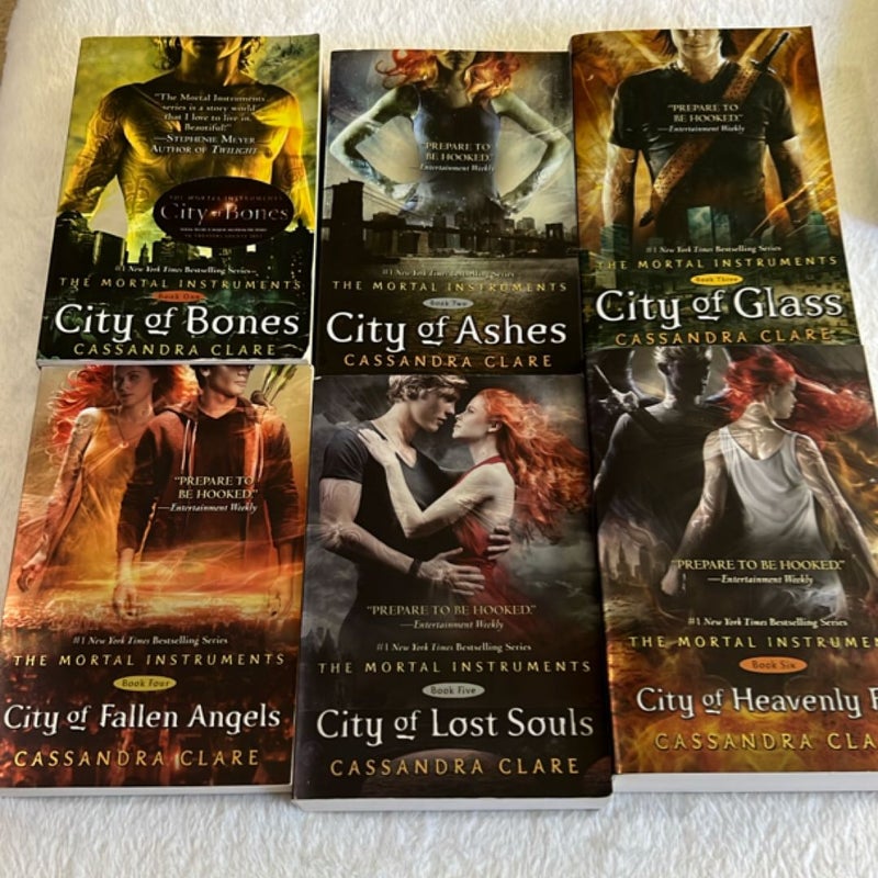 The Mortal Instruments series - Out of Print covers - 1,2,3,4,5,6