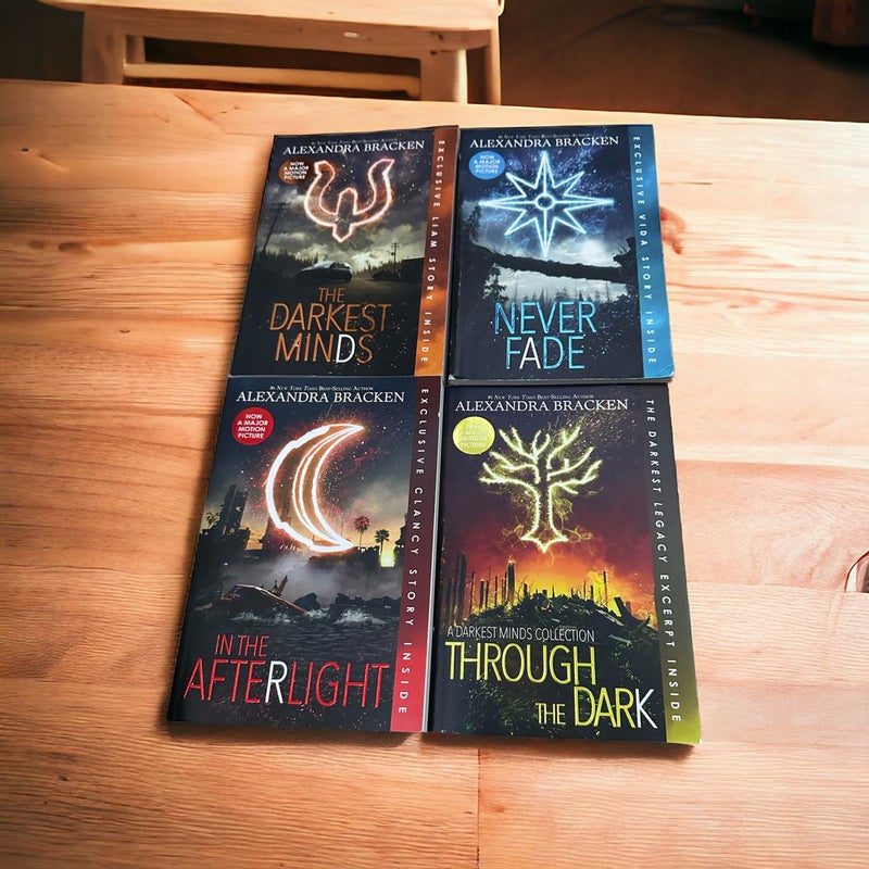 The Darkest Minds Series Boxed Set [4-Book Paperback Boxed Set] (the Darkest Minds)