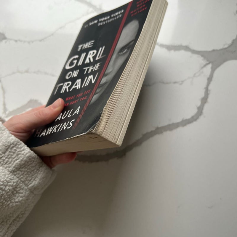 The Girl on the Train (Movie Tie-In)