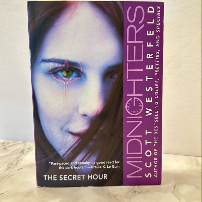 Midnighters #1: the Secret Hour