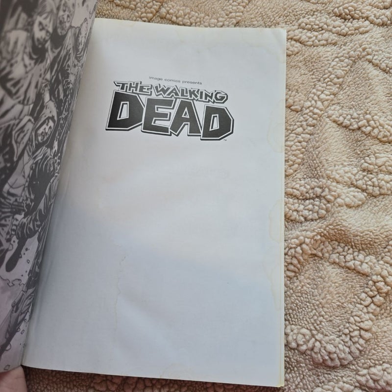 The Walking Dead Vol. 1, 2, 3, 4, 5, 17, & 19
