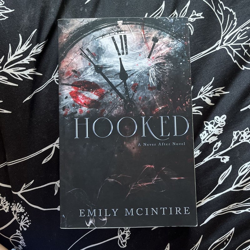 Hooked by Emily McIntire, Paperback