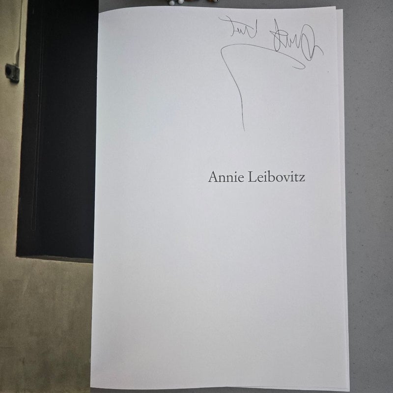 Annie Leibovitz Signed Book