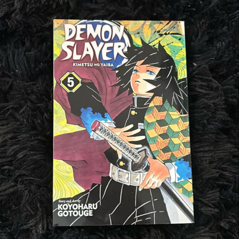 Demon Slayer: Kimetsu No Yaiba, Vol. 5