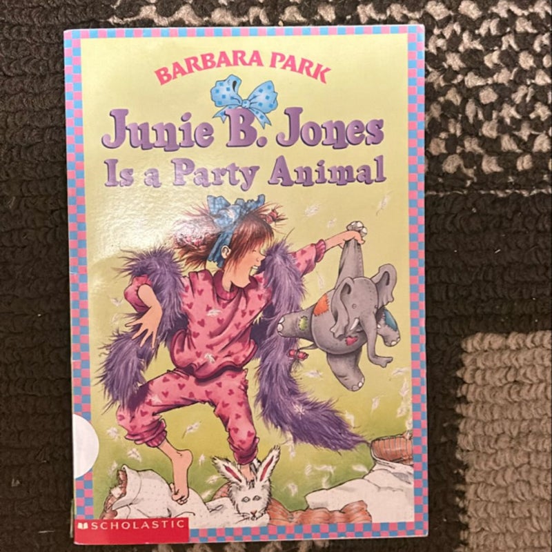 Junie B. Jones #10: Junie B. Jones Is a Party Animal