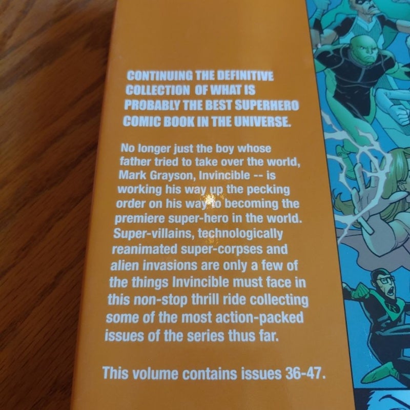 Invincible: the Ultimate Collection Volume 4